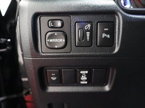 Used 2019 Toyota 4Runner Limited AWD/4WD image 32