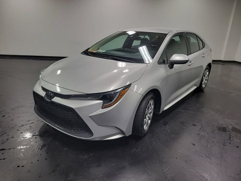 Used 2022 Toyota Corolla LE FWD image 4