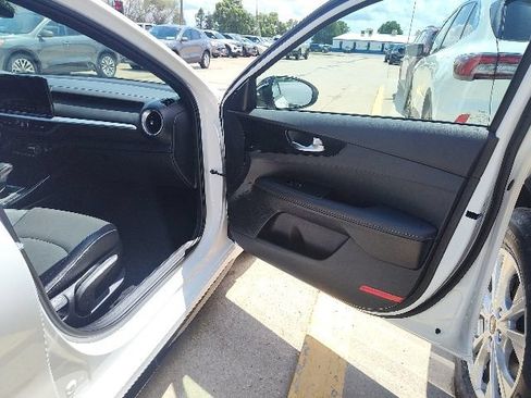 Used 2024 Kia Forte GT-Line FWD image 19