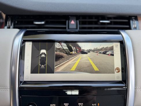 Used 2023 Land Rover Discovery Sport S image 52