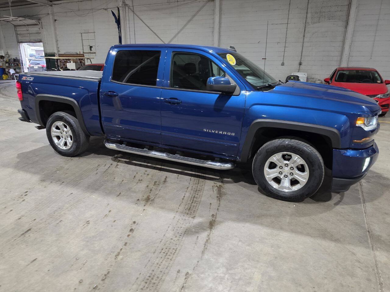 Used 2017 Chevrolet Silverado 1500 LT w/ All Star Edition AWD/4WD image 17