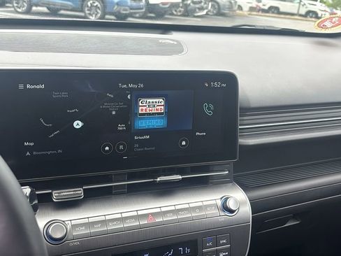 Used 2024 Hyundai Kona Limited AWD/4WD image 19