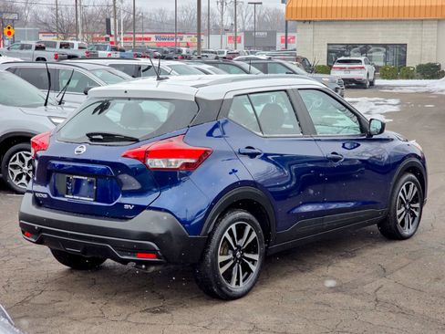 Used 2018 Nissan Kicks SV image 21