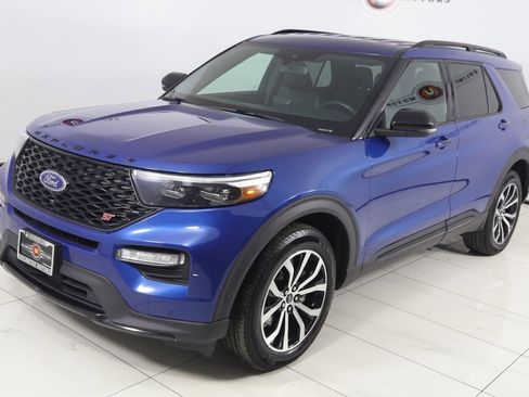 Used 2020 Ford Explorer ST w/ Premium Technology Package image 25