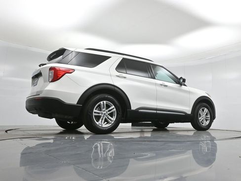 Certified 2022 Ford Explorer XLT image 51