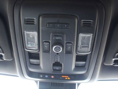 Used 2024 Chevrolet Suburban RST w/ Sport Performance Package AWD/4WD image 35