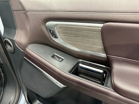 New 2025 Ford Expedition Platinum w/ Platinum Ultimate Package image 28