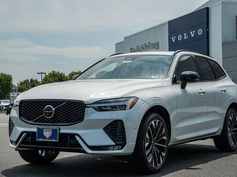 New 2026 Volvo XC60 B5 Ultra w/ Protection Package Premier AWD/4WD image 3
