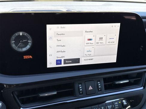 Used 2025 Lexus ES 350 w/ Premium Package image 27