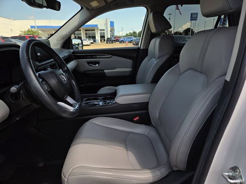 Used 2025 Honda Pilot EX-L image 14