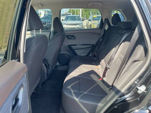 Used 2023 Nissan Rogue S FWD image 14