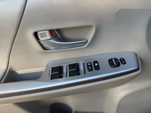 Used 2012 Toyota Prius V Five FWD image 35