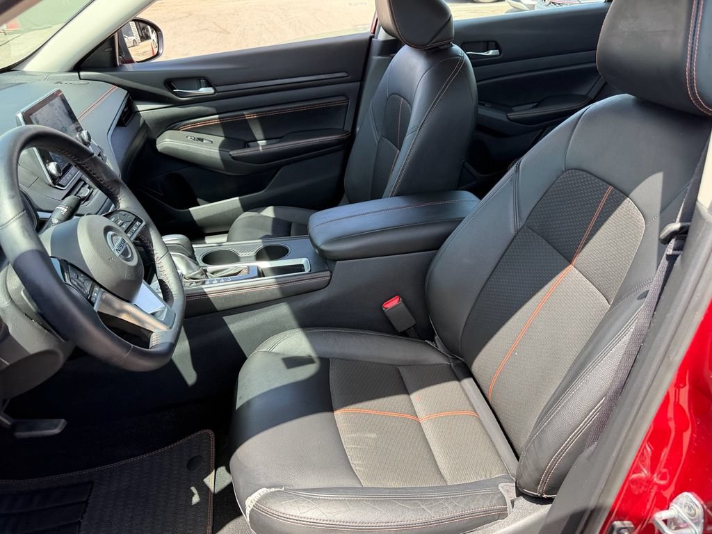 Used 2019 Nissan Altima 2.5 SR FWD image 10