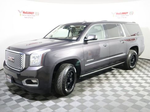 Used 2016 GMC Yukon XL Denali w/ Open Road Package image 17