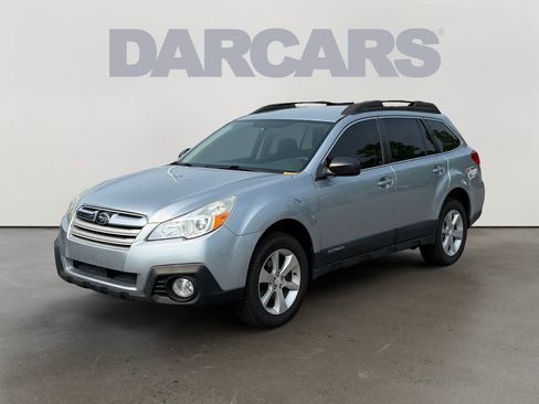 Used 2014 Subaru Outback 2.5i w/ Alloy Wheel Package AWD/4WD image 3