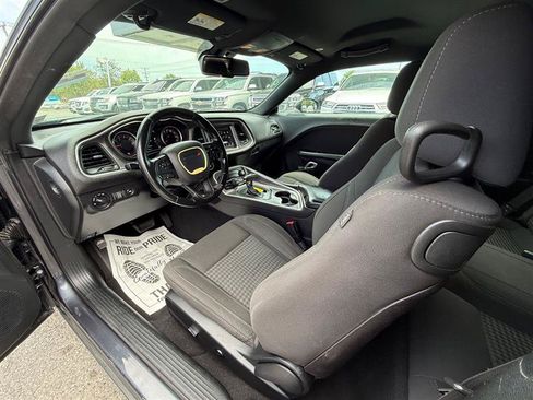 Used 2019 Dodge Challenger SXT AWD/4WD image 19