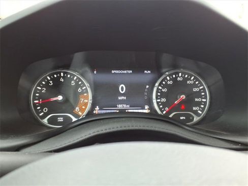 Used 2023 Jeep Renegade Altitude w/ Sun/Sound Group image 18