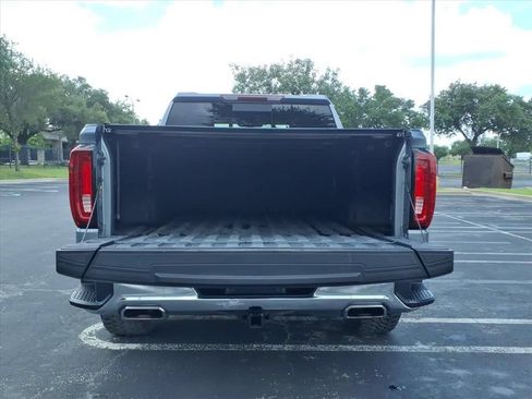 Used 2022 GMC Sierra 1500 SLT AWD/4WD image 17