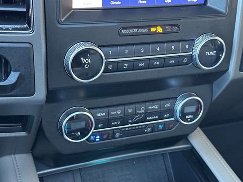 Used 2020 Ford Expedition XLT w/ Equipment Group 202A image 23