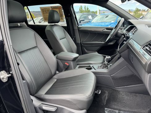 Used 2023 Volkswagen Tiguan SE R-Line FWD image 35