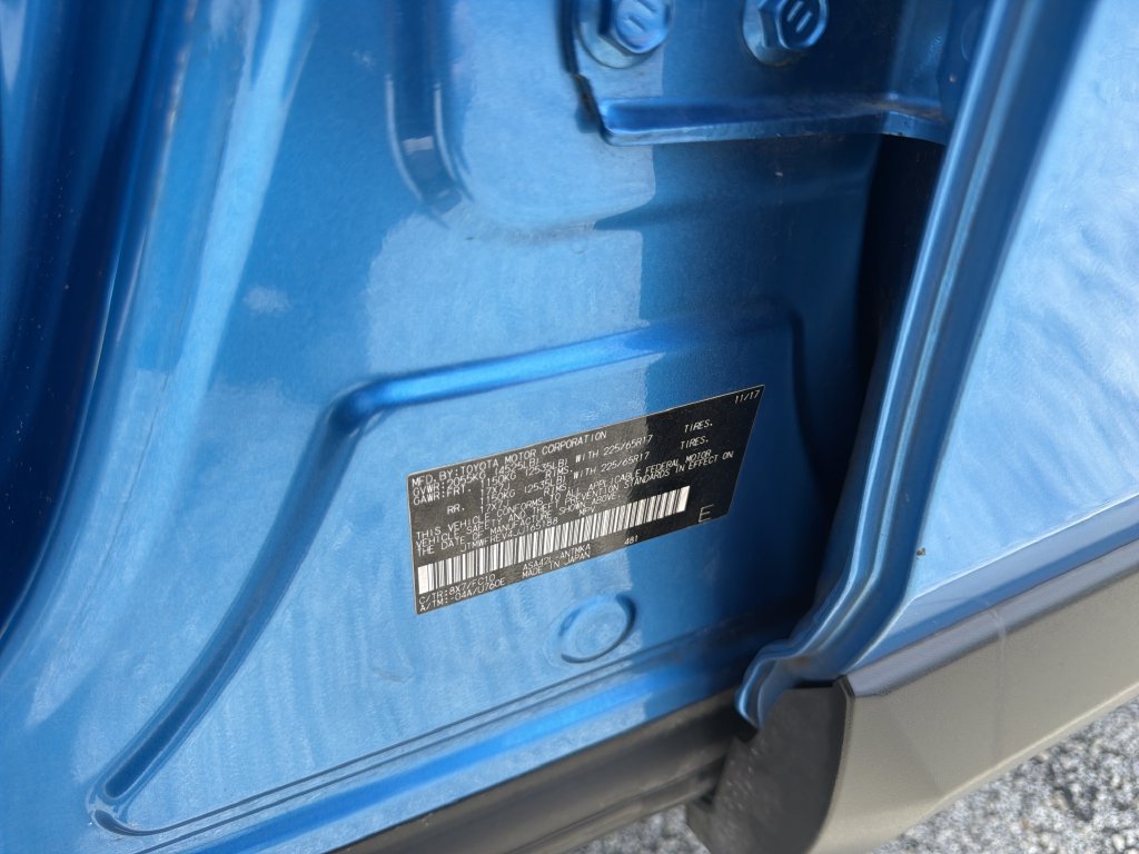 Used 2018 Toyota RAV4 XLE FWD image 37