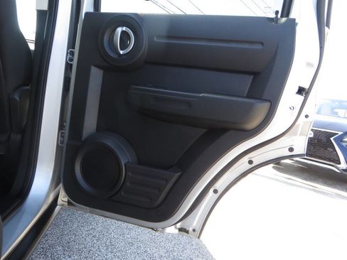 Used 2008 Dodge Nitro SXT image 38