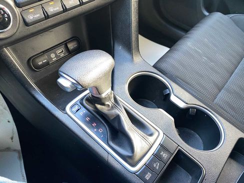 Used 2017 Kia Sportage LX image 20