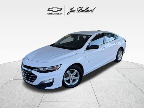 Used 2023 Chevrolet Malibu LS FWD image 1