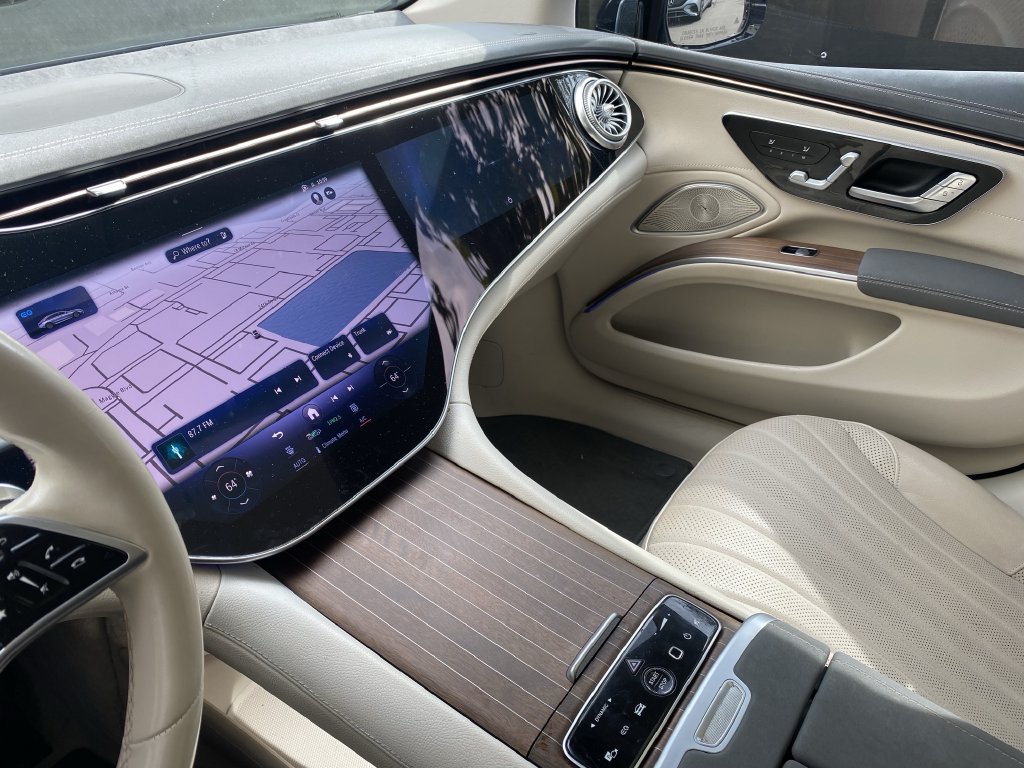 Certified 2022 Mercedes-Benz EQS 580 4MATIC Sedan image 8
