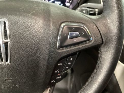 Used 2018 Lincoln MKC Premiere image 21