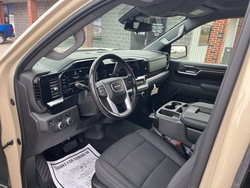 Used 2022 GMC Sierra 1500 Elevation image 25
