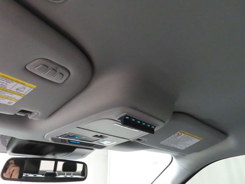 Used 2024 Ford F350 Lariat image 31