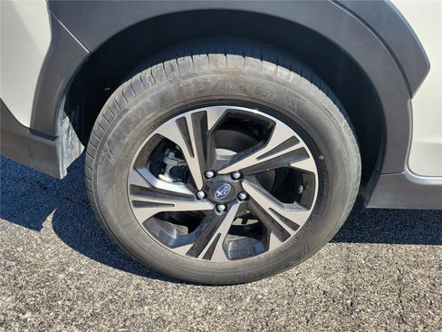 Used 2025 Subaru Crosstrek 2.0i Premium AWD/4WD image 5