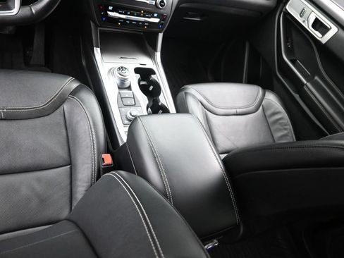 Used 2020 Ford Explorer ST AWD/4WD image 16