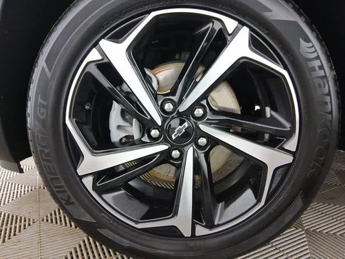 Used 2023 Chevrolet TrailBlazer RS w/ Sun and Liftgate Package image 32