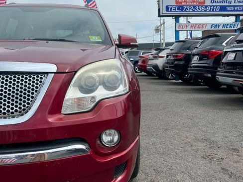 Used 2011 GMC Acadia Denali image 4