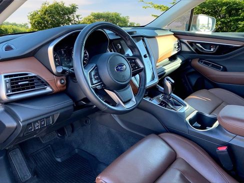 Used 2021 Subaru Outback Touring image 17