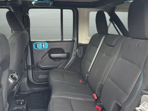 Used 2021 Jeep Wrangler Unlimited Sport AWD/4WD image 26