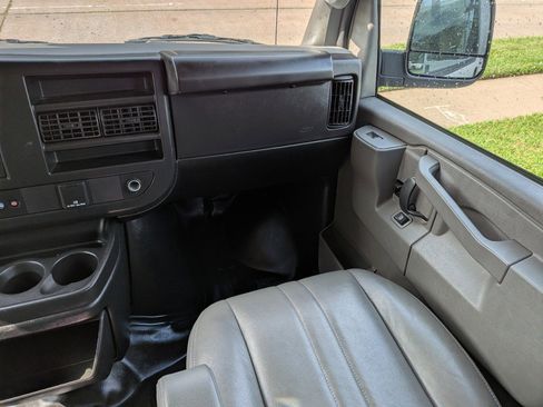 Used 2023 Chevrolet Express 2500 Extended w/ Driver Convenience Package RWD image 12
