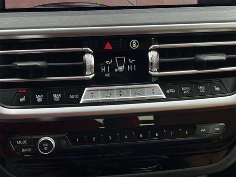 Used 2022 BMW X3 M40i w/ Parking Assistance Package image 18