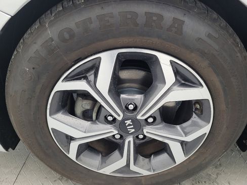 Used 2019 Kia Forte LXS image 31