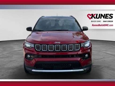 Used 2025 Jeep Compass Limited AWD/4WD image 3