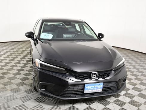 Certified 2024 Honda Civic EX-L image 3