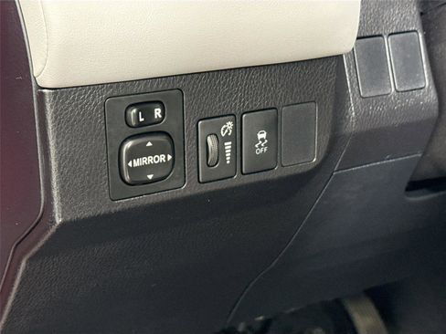 Used 2015 Toyota RAV4 XLE image 14