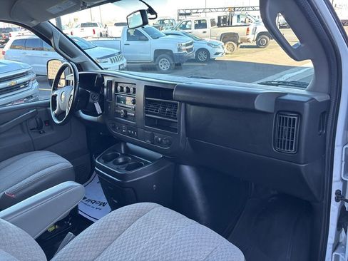 Used 2017 Chevrolet Express 3500 LT w/ LT Preferred Equipment Group image 36