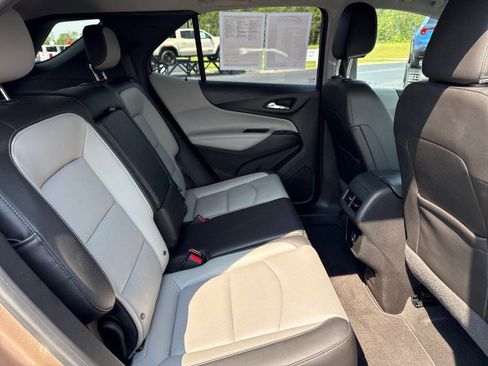 Used 2019 Chevrolet Equinox Premier FWD image 13