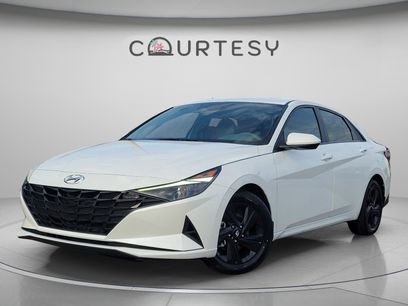 Certified 2022 Hyundai Elantra SEL