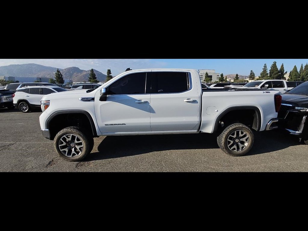 Used 2021 GMC Sierra 1500 SLE w/ X31 Off-Road Package AWD/4WD image 4