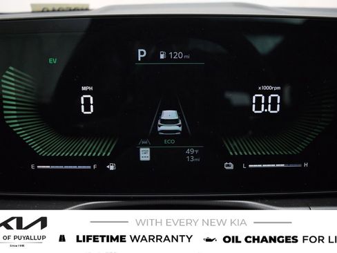 New 2026 Kia Sportage EX image 18