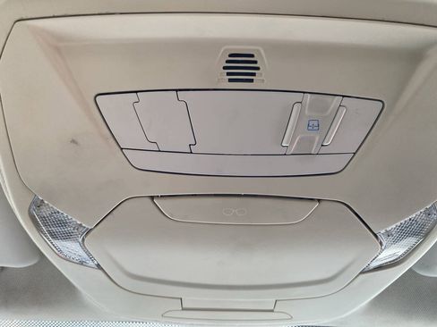 Used 2015 Ford Focus SE w/ Reverse Sensing Package FWD image 30
